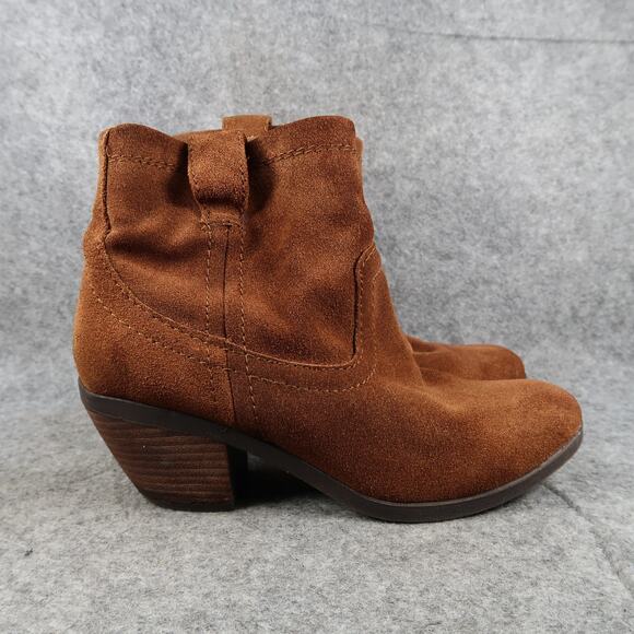 Call It Spring Shoes Womens 7.5 Booties Western Pull On Fashion Brown Block Heel - Picture 1 of 14